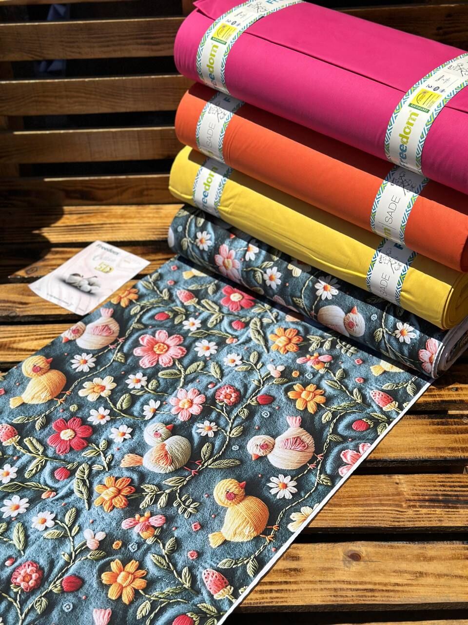 5D  Desenli Dijital Poplin Kumaş   – 240 cm  %100 Pamuk  130 GSM