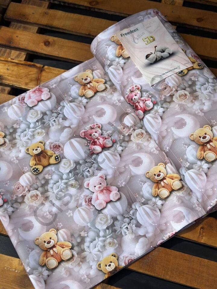 5D Ayıcık Desenli Dijital Poplin Kumaş   – 240 cm  %100 Pamuk  130 GSM